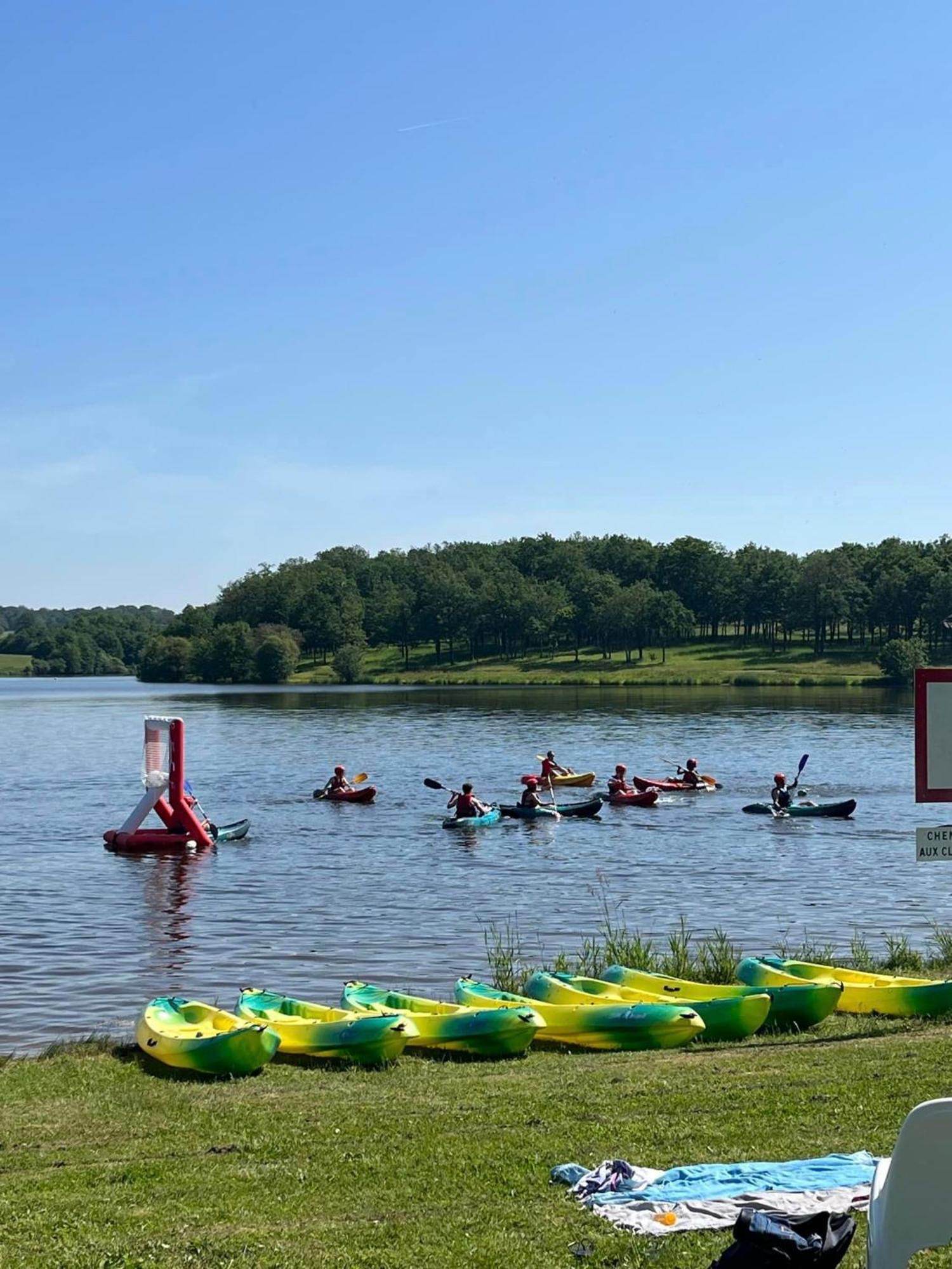 Les Logements Insolites De La Base Nautique Verneuil Kültér fotó