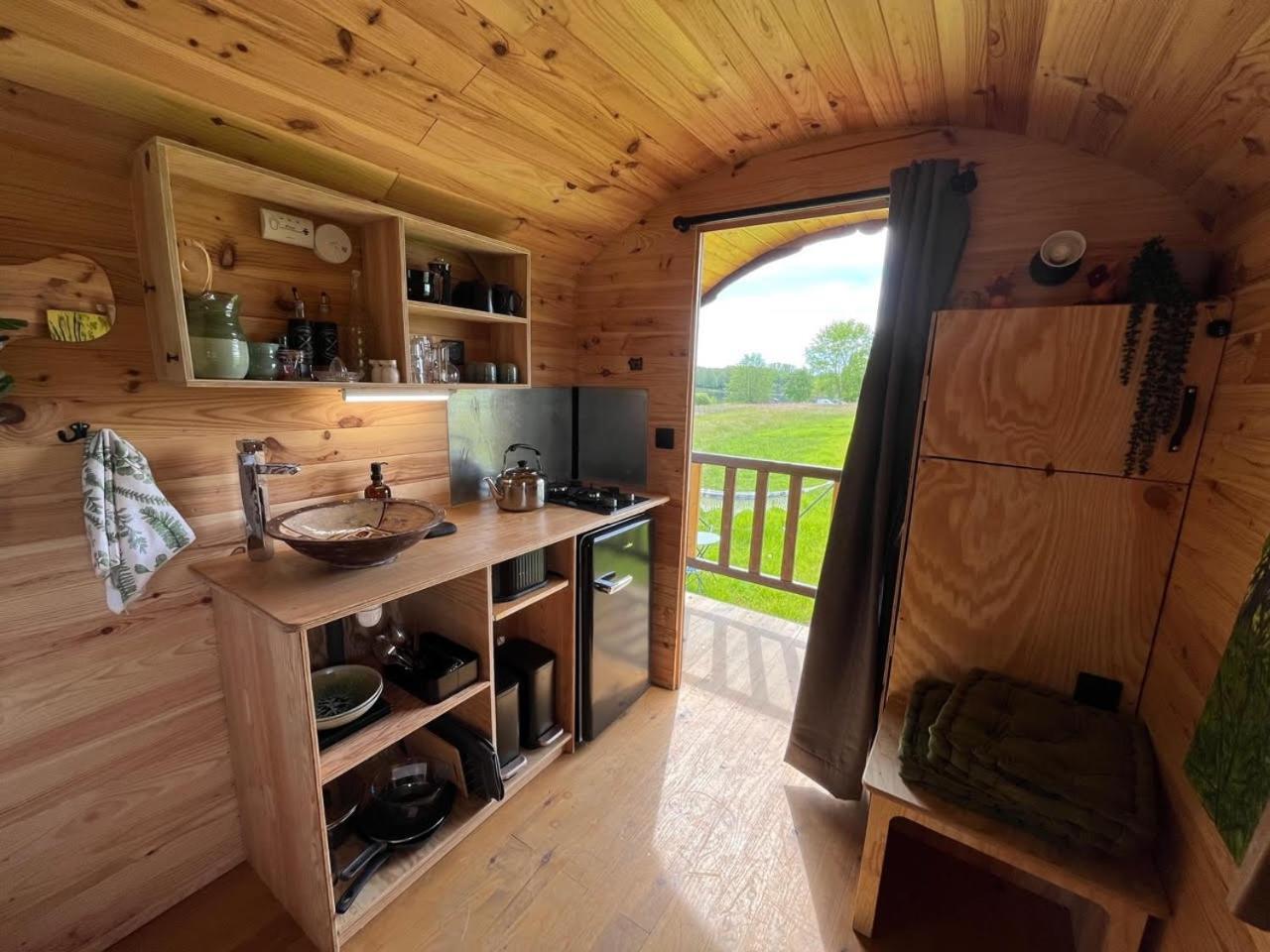 Les Logements Insolites De La Base Nautique Verneuil Kültér fotó