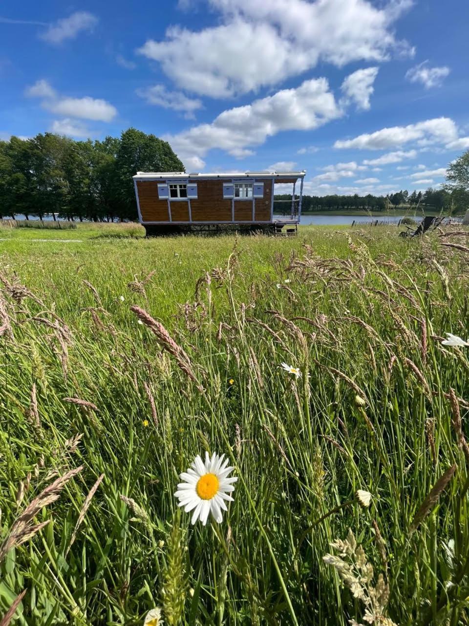 Les Logements Insolites De La Base Nautique Verneuil Kültér fotó